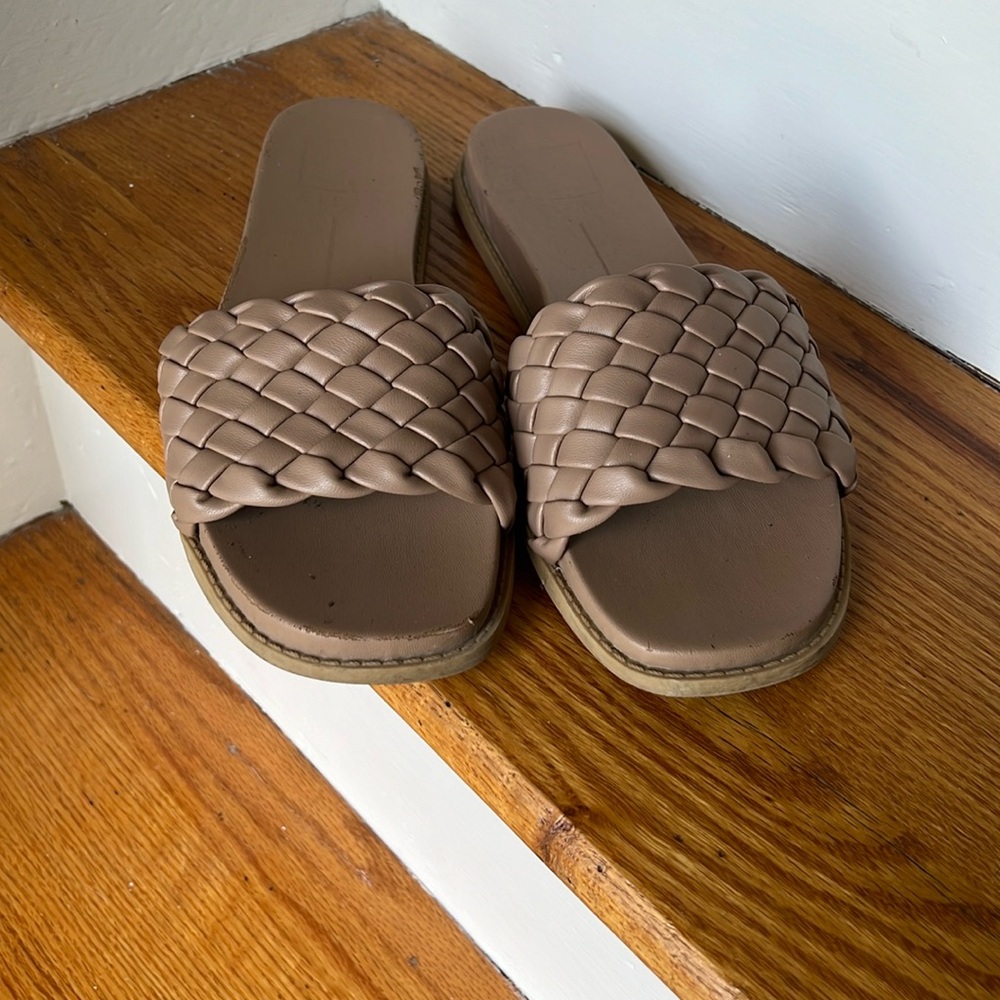 Dolce Vita (Tan Color) Women’s Slides